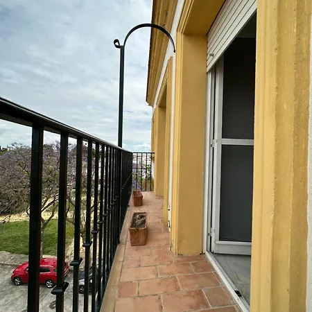 Appartement Estadio 5 Y Capacidad 9 Personas Cerca Del Centro, Del Estadio Y Estacion De Trenes Y De Autobuses, Con Facil Aparcamiento En La Misma Calle Jerez de la Frontera